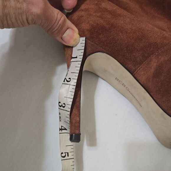 BCBG GENERATION VINTAGE PULL ON SUEDE BOOTS SIZE  9.5 - Picture 6 of 12